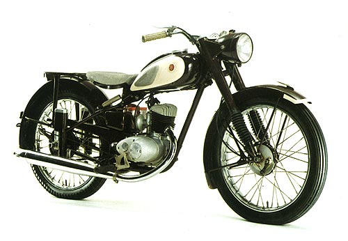 Yamaha YA1 Red Dragon two-stroke replica